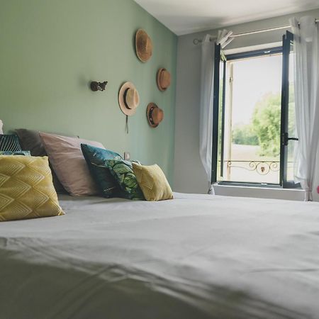 Gite Du Manoir Le Roc Couze-et-Saint-Front Екстер'єр фото
