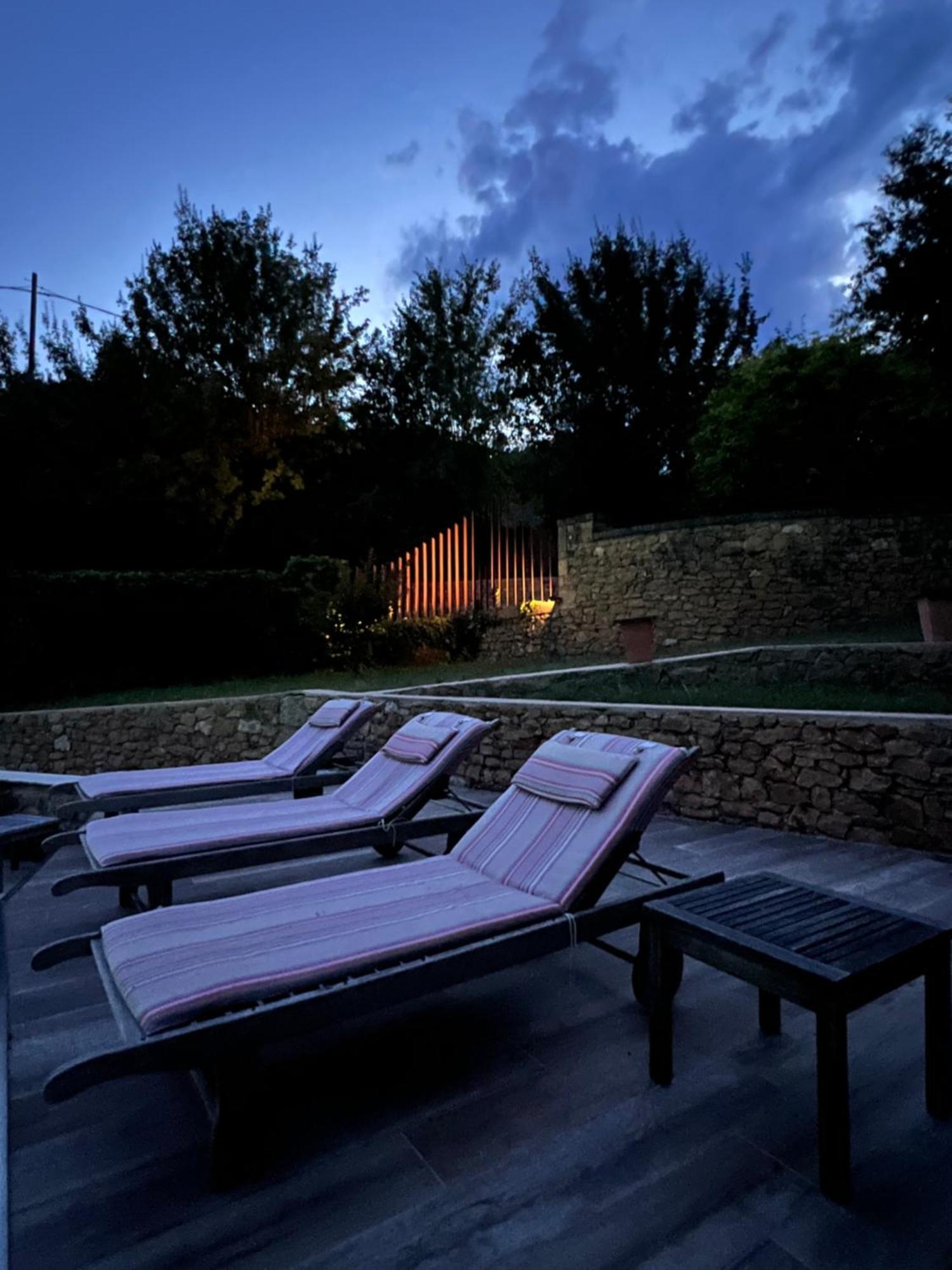 Gite Du Manoir Le Roc Couze-et-Saint-Front Екстер'єр фото