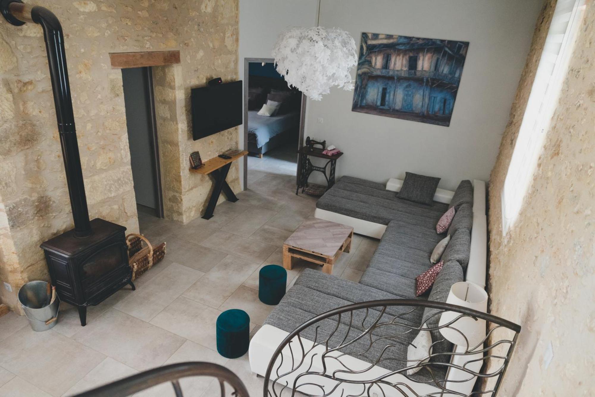 Gite Du Manoir Le Roc Couze-et-Saint-Front Екстер'єр фото