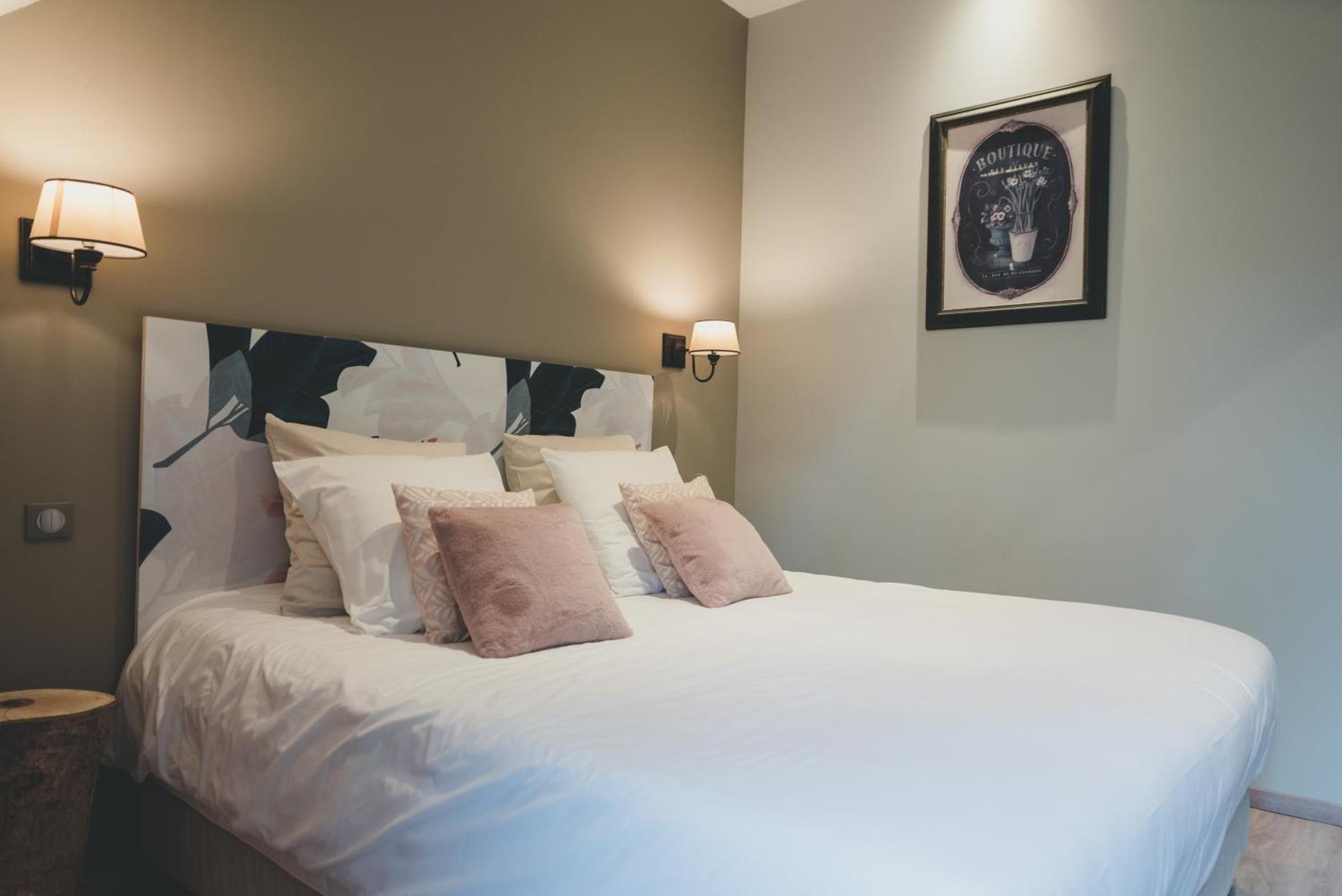 Gite Du Manoir Le Roc Couze-et-Saint-Front Екстер'єр фото
